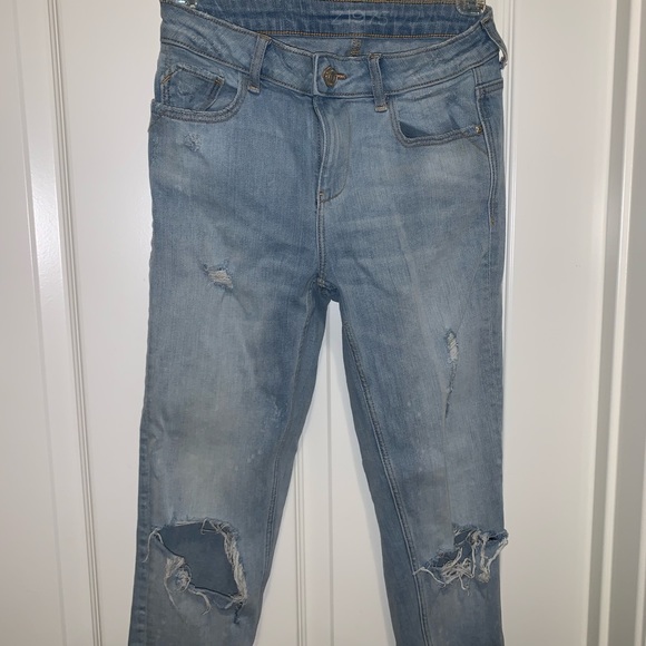 Zara Ripped Jeans - Picture 3 of 5